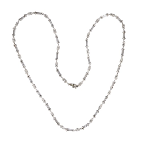 Early 20th century diamond and platinum chain necklace, c.1910, with millegrain leaf motifs and triple knife-bar links,